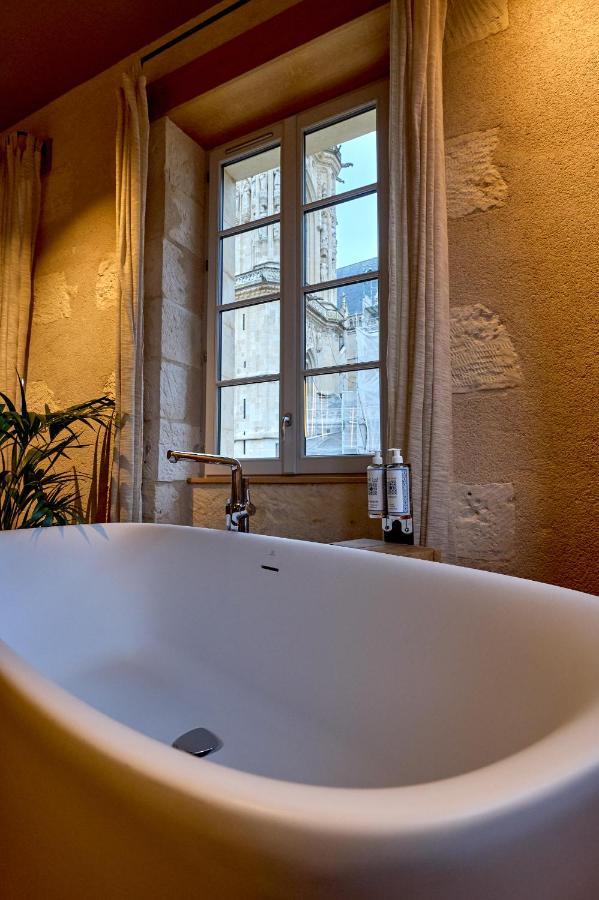 La Chapelle, Les Suites Du Palais, L'Unique 5 Etoiles De Nevers, Suite D'Exception, By Primo C0Nciergerie Luaran gambar